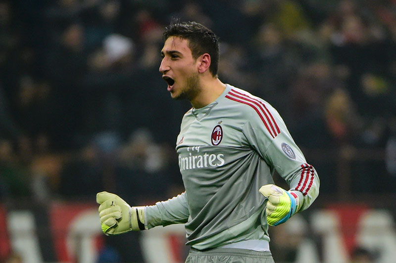 AC Milan's Italian goalkeeper Gianluigi Donnarumma celebrates during the Italian Serie A football match between AC Milan and Inter Milan at San Siro Stadium in Milan on January 31, 2016. / AFP / OLIVIER MORIN (Photo credit should read OLIVIER MORIN/AFP/Getty Images)