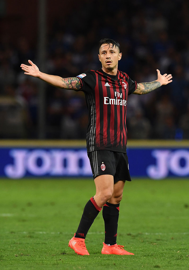 Lapadula during Sampdoria-Milan at Stadio Luigi Ferraris on September 16, 2016. (Photo by Valerio Pennicino/Getty Images)