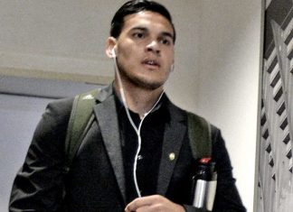 Gustavo Gomez and Jose Sosa arriving to San Siro before Milan-Inter on the 20th of November 2016 (@acmilan.com)
