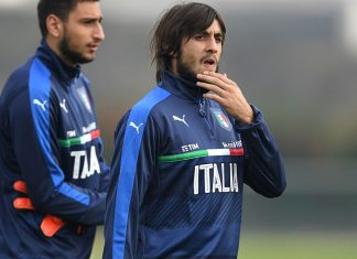 Mattia Perin during an Italy training session at Juventus Center Vinovo on October 8, 2016. (Photo by Valerio Pennicino/Getty Images)