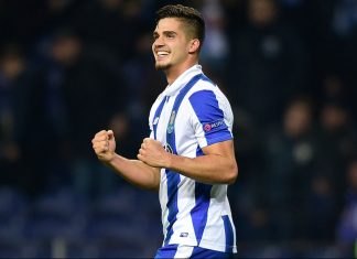 Andre Silva celebrates after scoring during Porto-Leicester at the Dragao Stadium on December 7, 2016. (MIGUEL RIOPA/AFP/Getty Images)