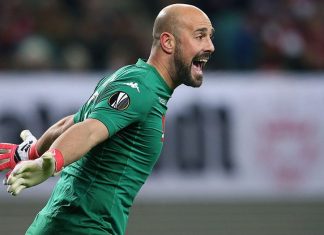 Pepe Reina celebrating during Leipzig-Napoli at the Red Bull Arena on February 22, 2018. (Photo by Ronny Hartmann/Bongarts/Getty Images)