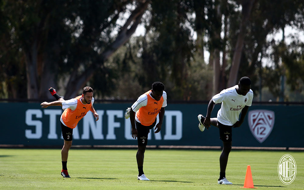 Hakan Çalhanoğlu, Franck Kessié and Cristian Zapata during training in the USA. (@acmilan.com)