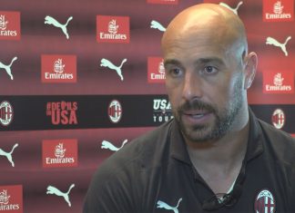 Pepe Reina talking to MilanTV. (@acmilan.com)