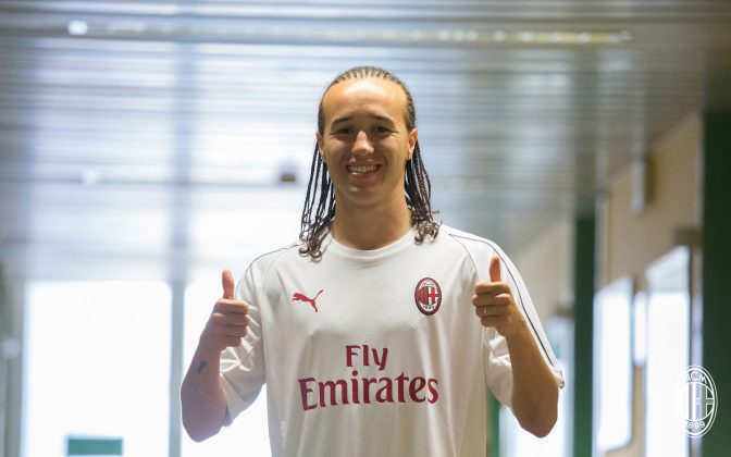 Diego Laxalt at La Madonnina Clinic on August 16, 2018. (@acmilan.com)