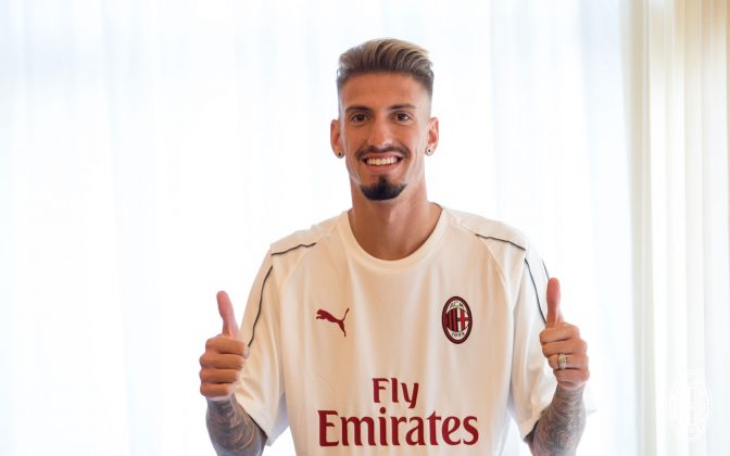 Samu Castillejo at La Madonnina Clinic on August 16, 2018. (@acmilan.com)
