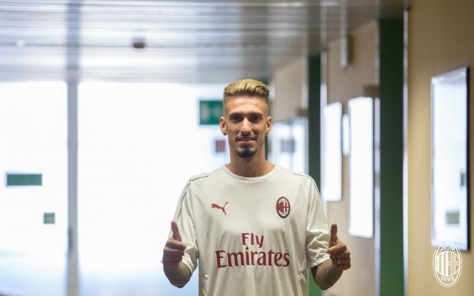 Samu Castillejo at La Madonnina Clinic on August 16, 2018. (@acmilan.com)