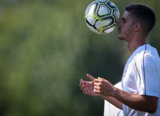 André Silva during training in the USA. (@acmilan.com)