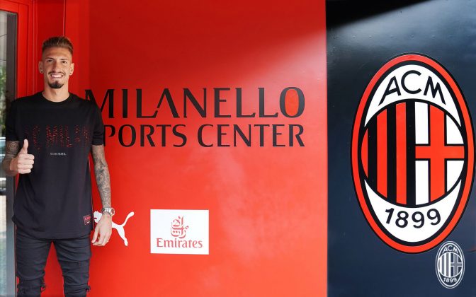 Samu Castillejo at training center Milanello on August 17, 2018. (@acmilan.com)