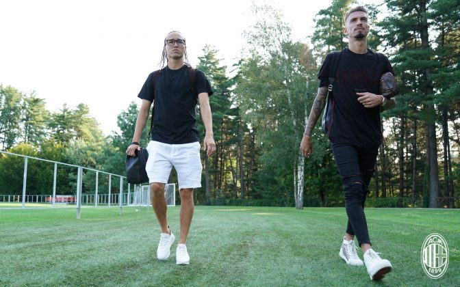 Samu Castillejo Diego Laxalt at training center Milanello on August 17, 2018. (@acmilan.com)