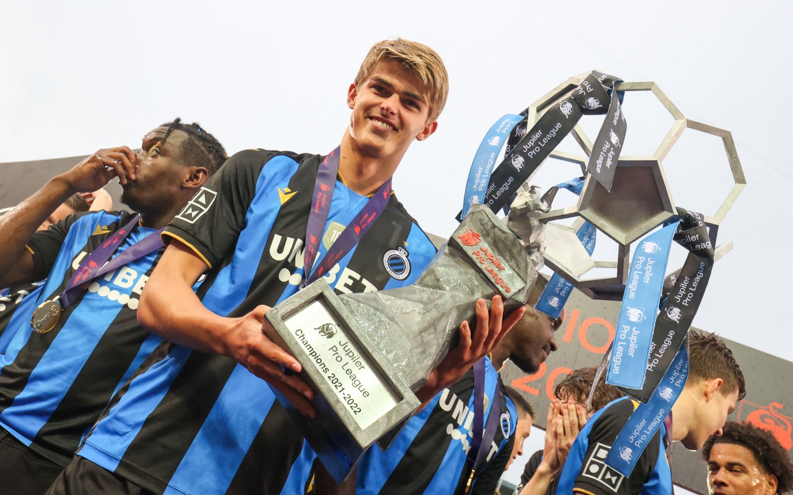 €25m Club Brugge wonderkid De Ketelaere dreams of playing abroad following  AC Milan & Lazio links